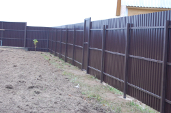 Забор из профнастила Заказать профнастил