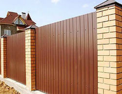 Для чего нужен профнастил